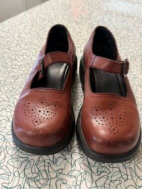 Danskin Brown Leather Mary Jane Flats with Perforated Heart Detail